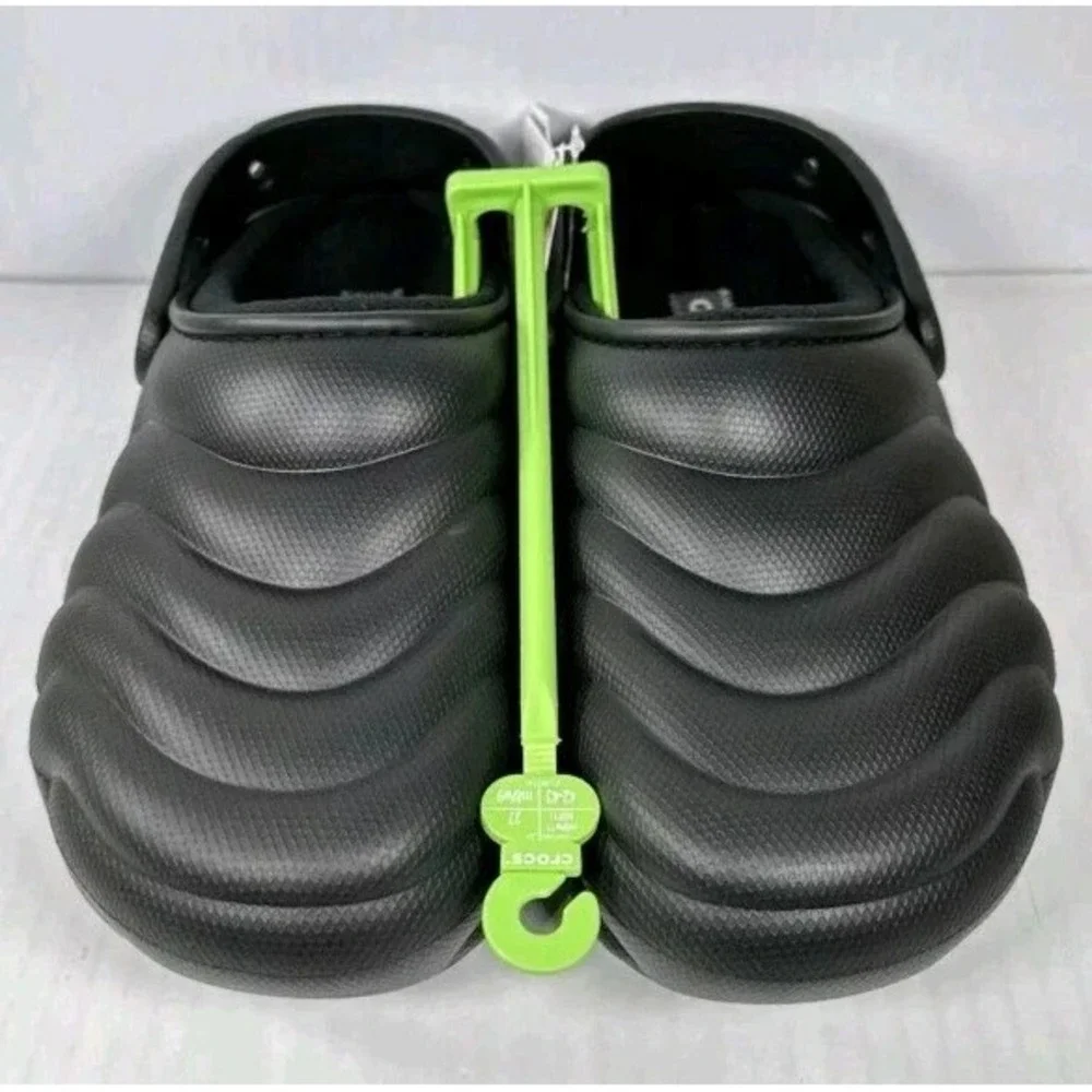 CROCS new tags